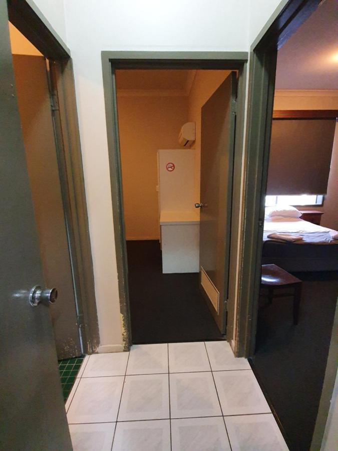 Hotel Allen Townsville Kültér fotó