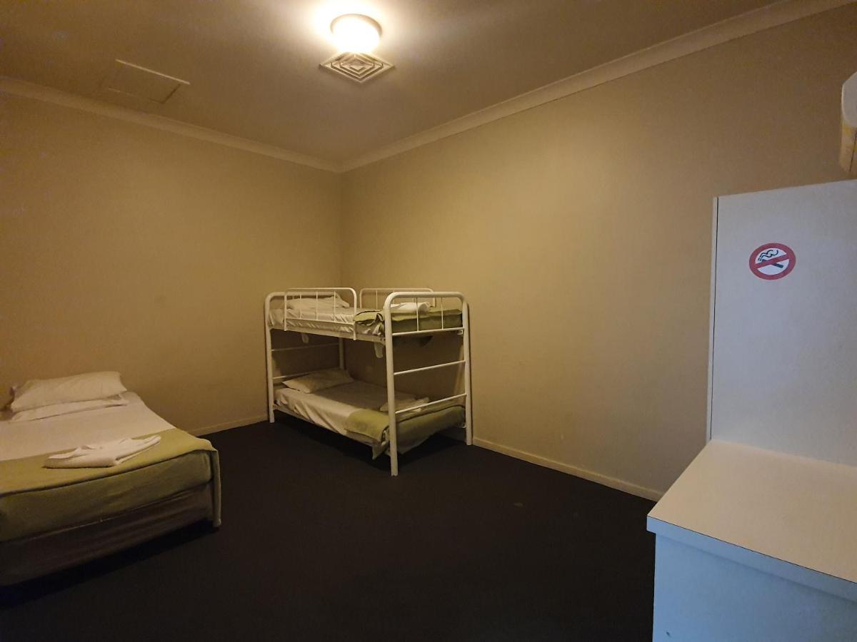 Hotel Allen Townsville Kültér fotó