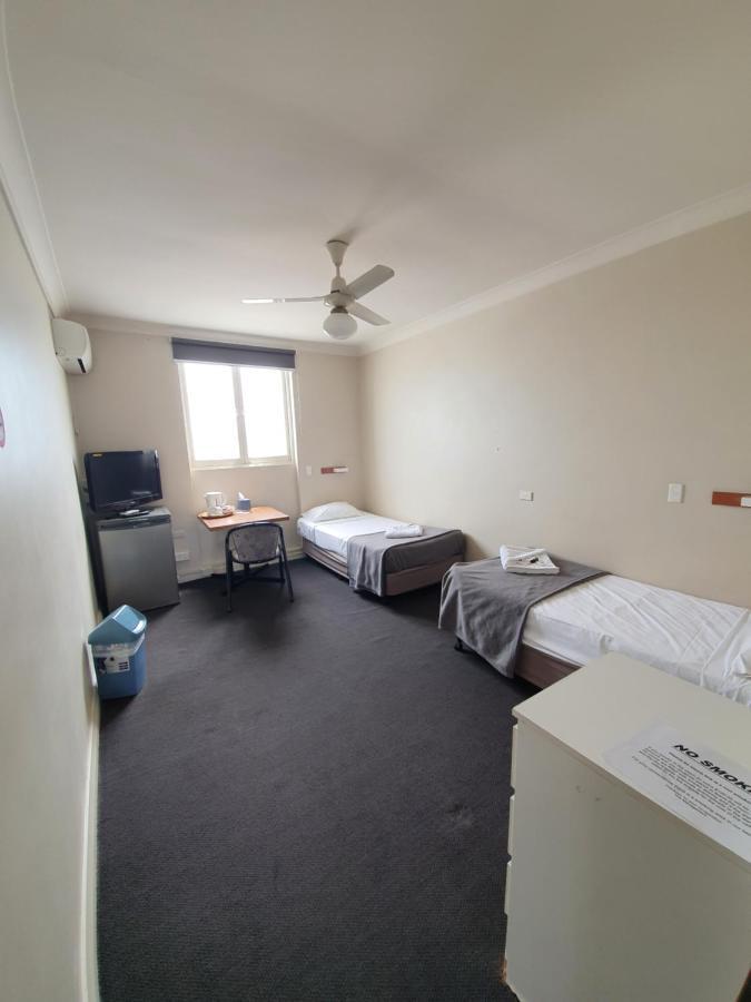 Hotel Allen Townsville Kültér fotó